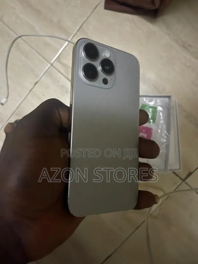Apple iPhone 15 Pro Max 256 GB White