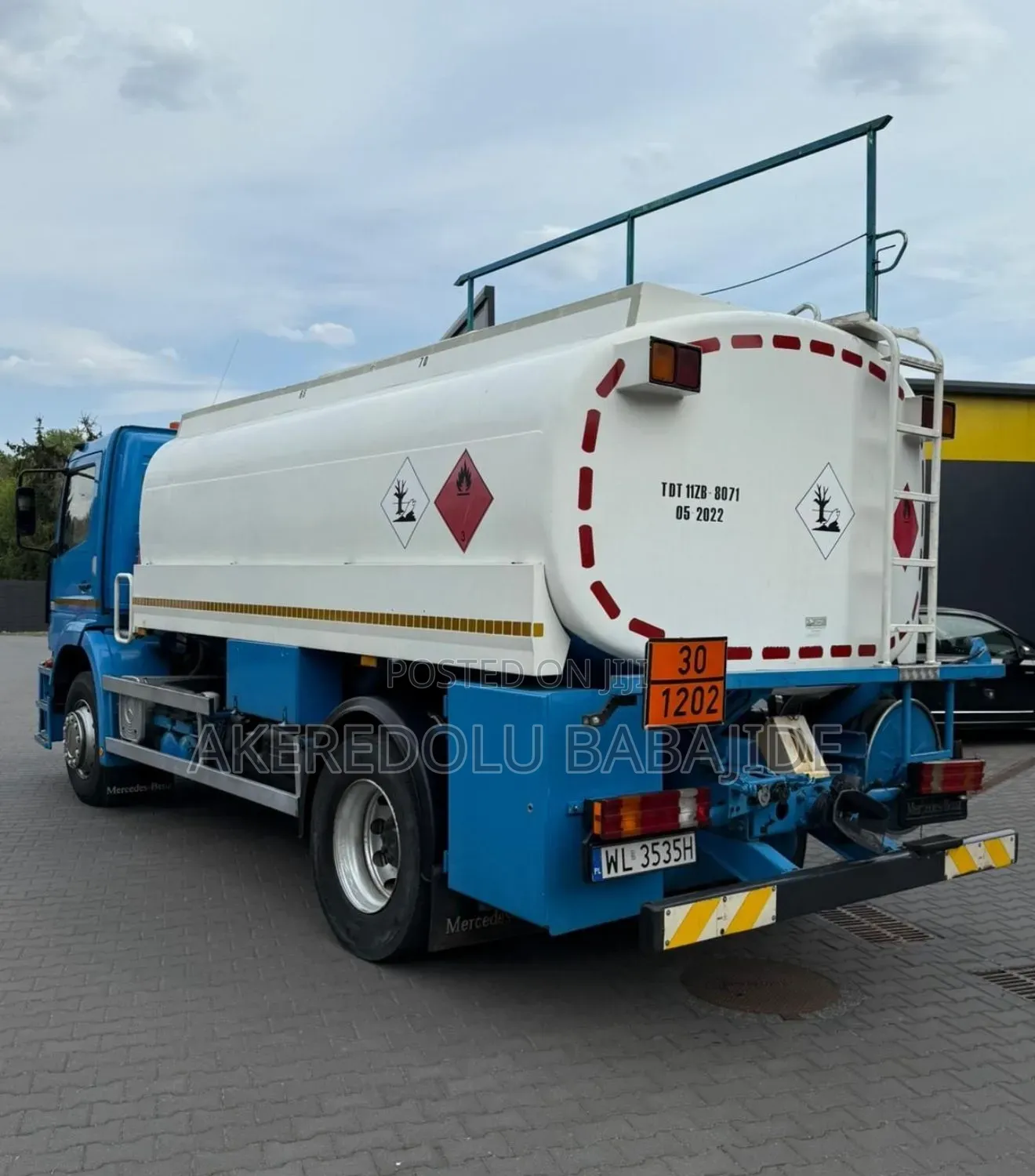 14300lit Diesel Truck