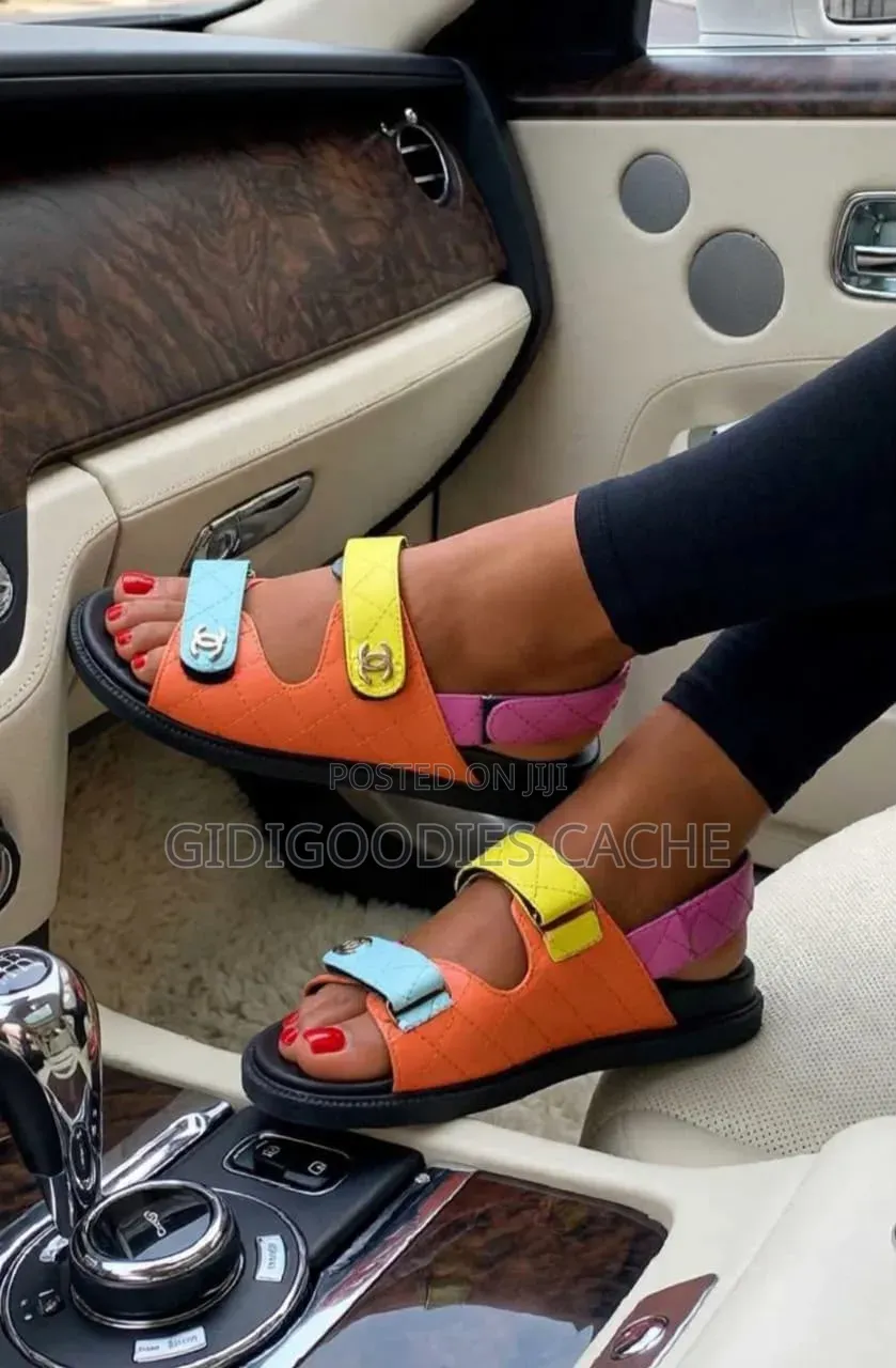 Women's Black Quilted Leather Buckle Sandals
.Size 37-41