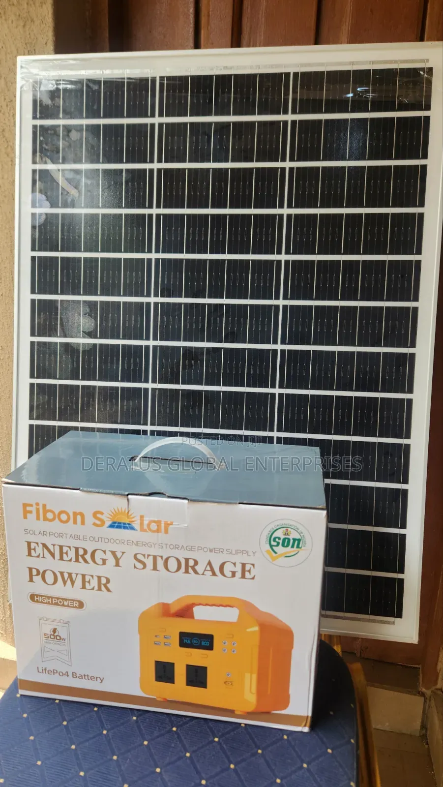 Quality All in One 500 Watts Solar Generator With 4 Bulbs and Panel