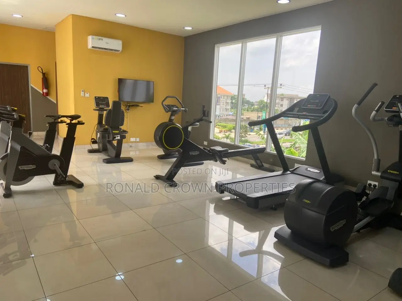 3bdrm Apartment in Ikeja GRA for rent