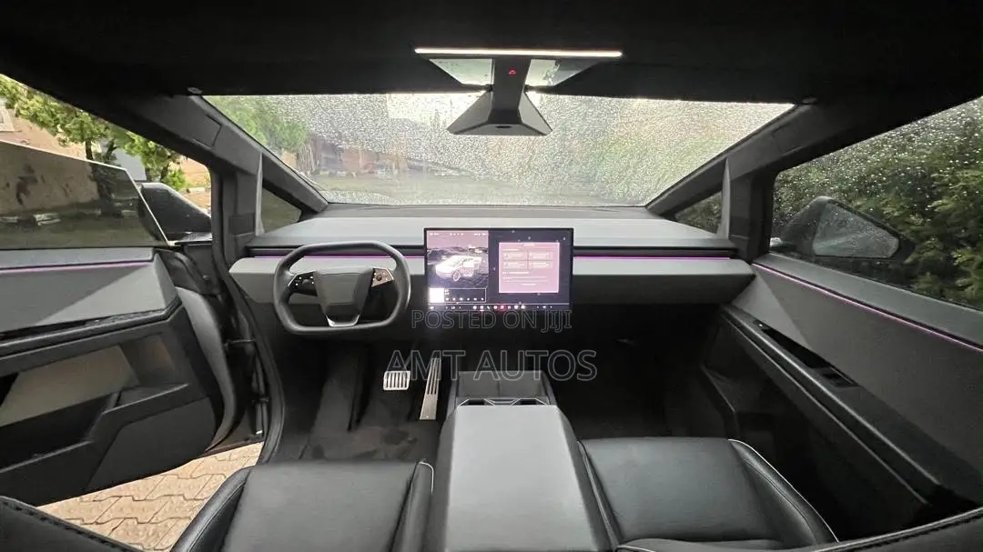 Tesla Cybertruck 173 kWh Cyberbeast AWD 2024 Silver