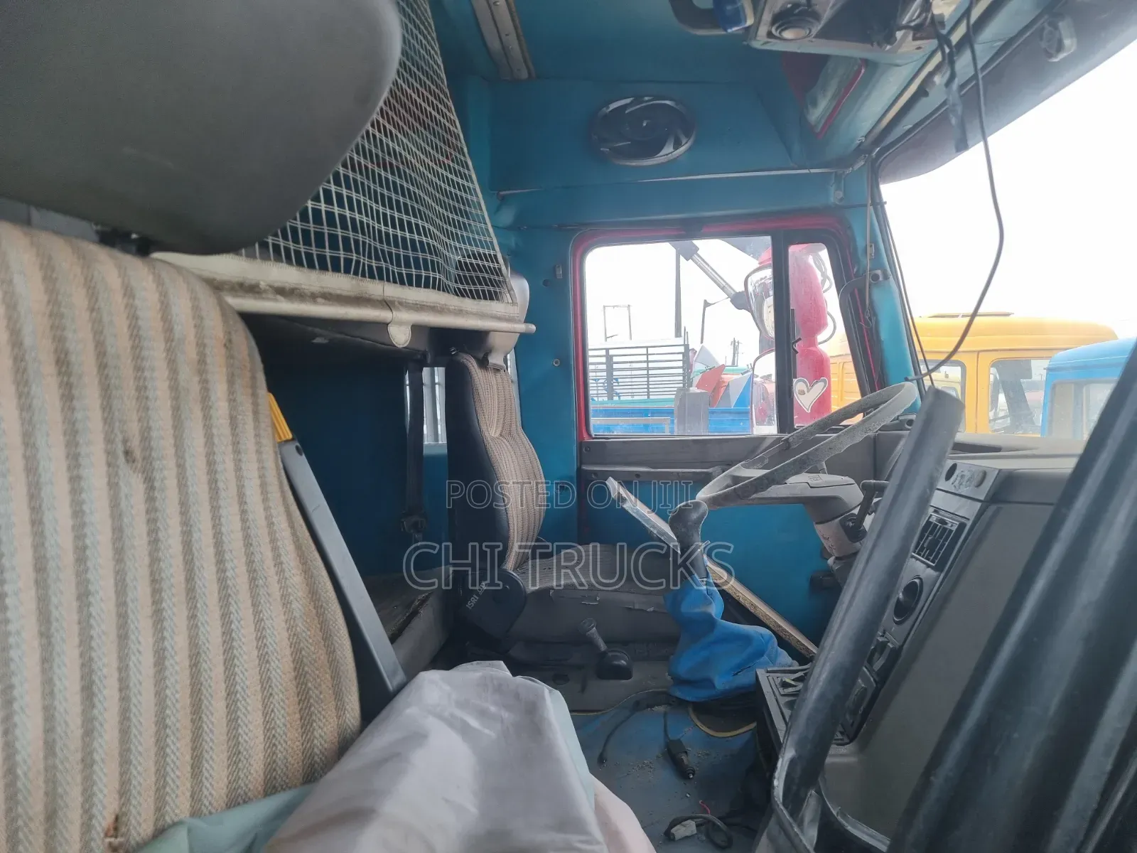 Iveco 190-36 Cargo Truck [Eurostar] 8 Tyres 30 Feet Longer