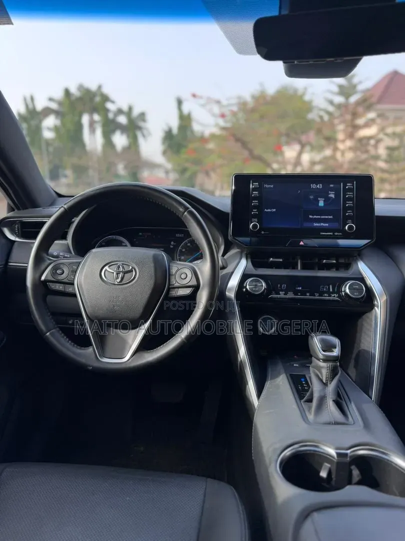 Toyota Venza Limited 2021 White