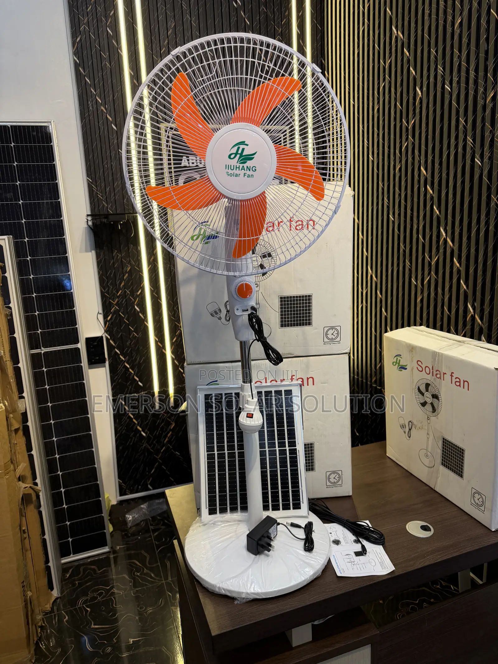 Huhang Solar Fan 16inches With Panel and Bulb