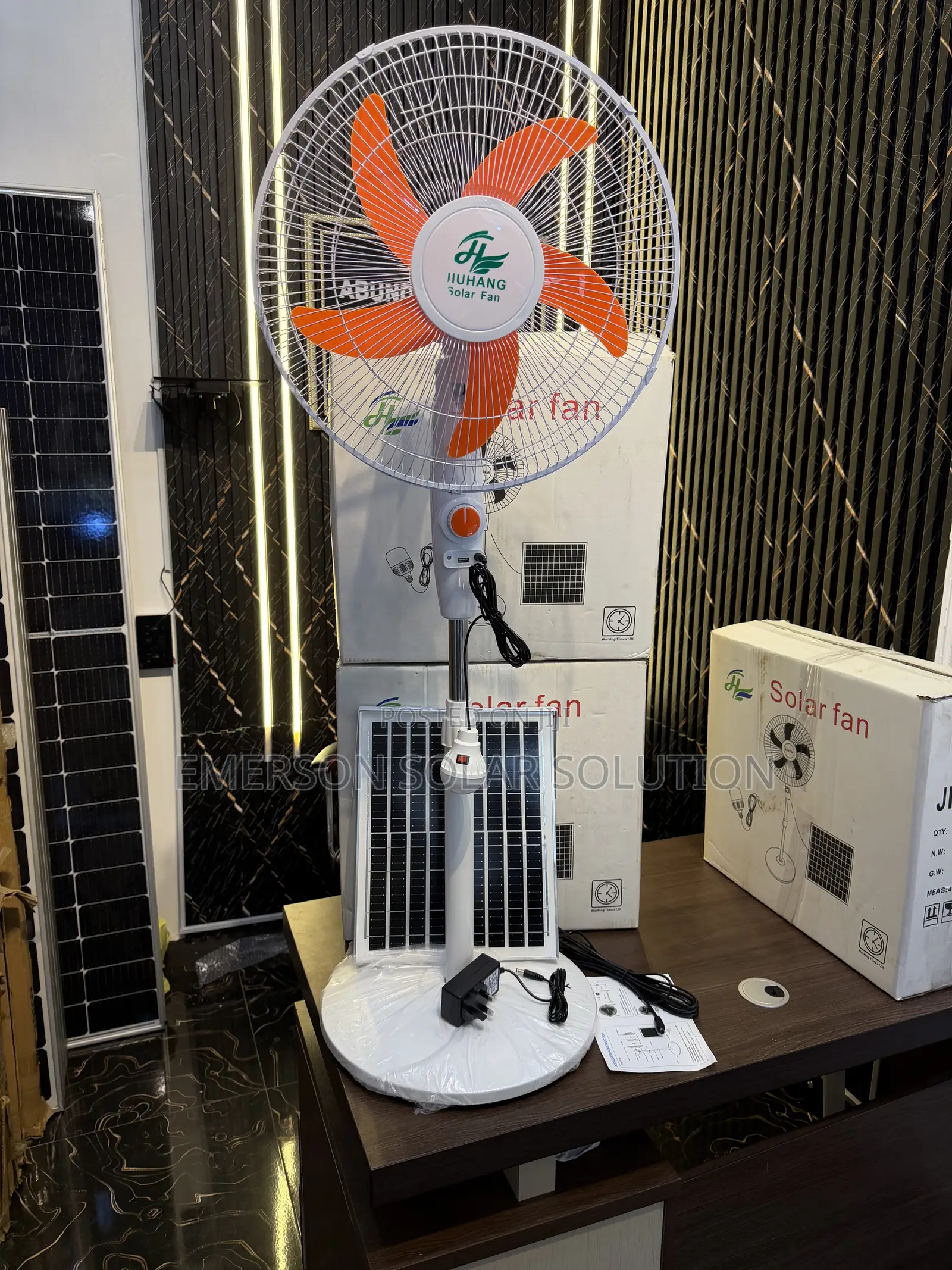 Huhang Solar Fan 16inches With Panel and Bulb