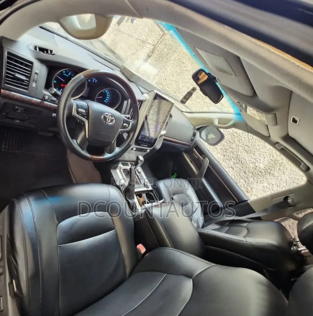 Toyota Land Cruiser 2008 Black