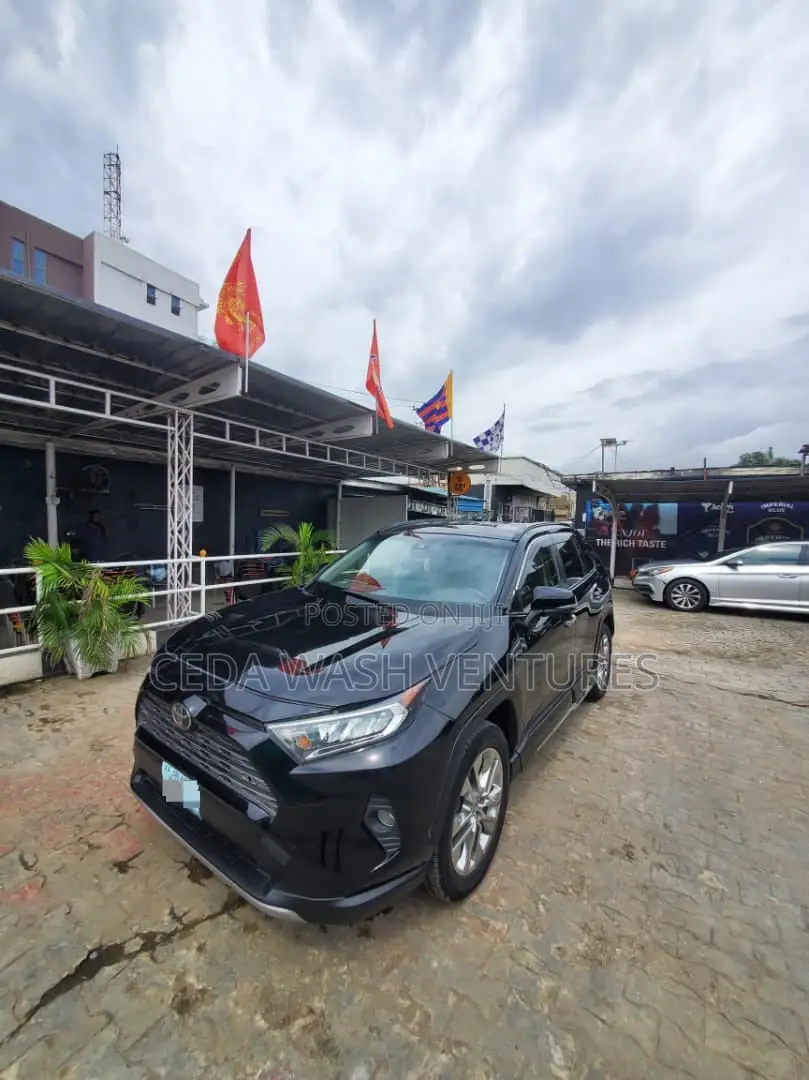 Toyota RAV4 Limited AWD 2023 Black