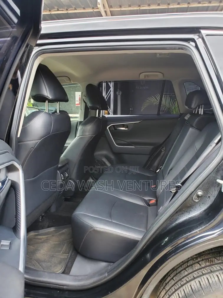 Toyota RAV4 Limited AWD 2023 Black