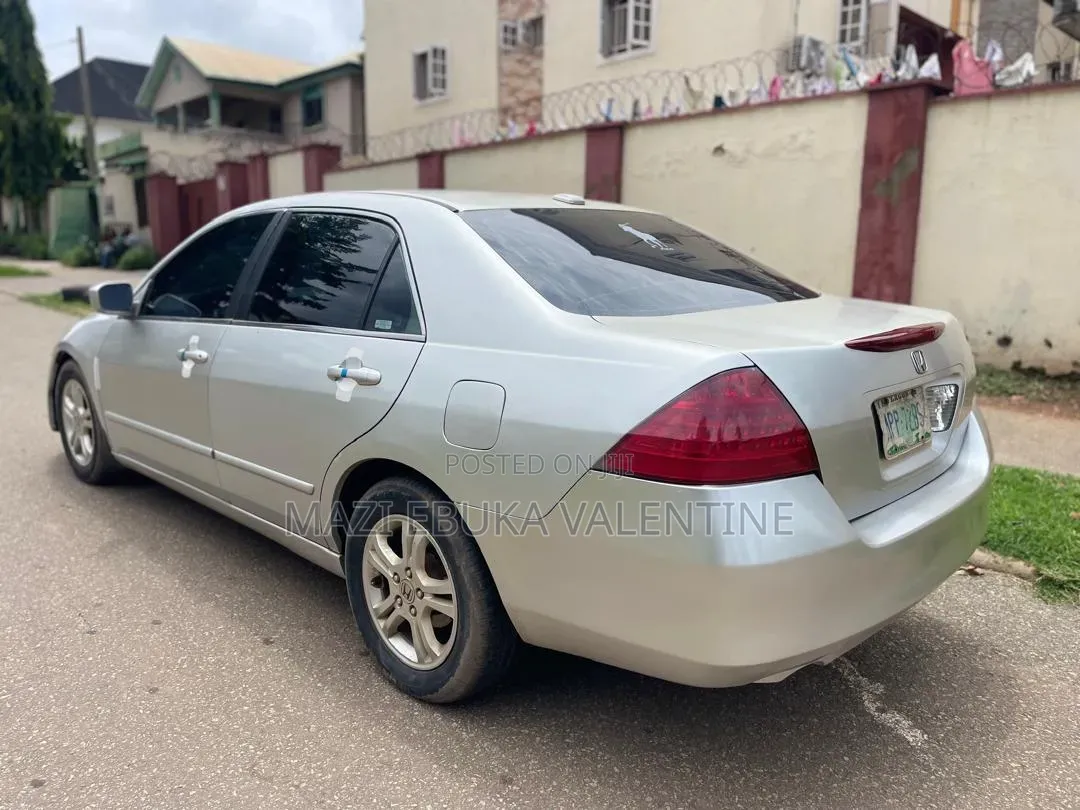 Honda Accord 2007 Brown