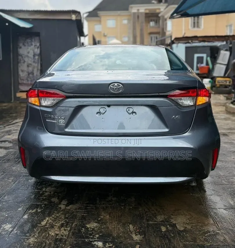 Toyota Corolla LE 2021 Blue