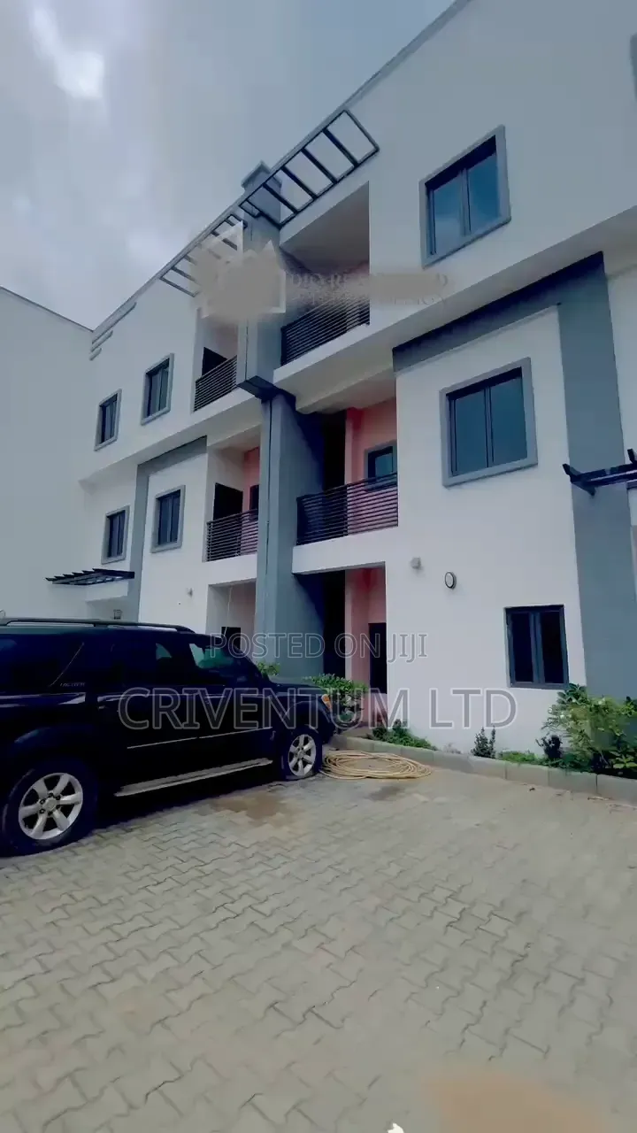 4bdrm Duplex in Durumi for sale