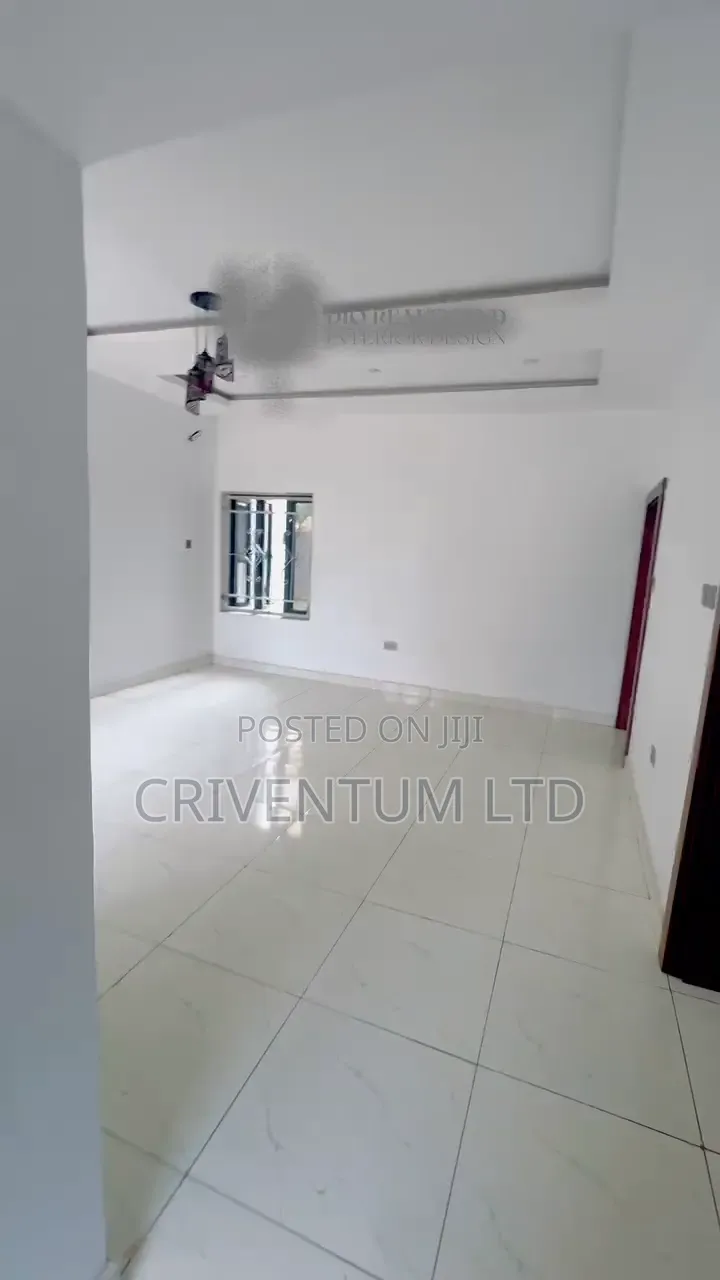 4bdrm Duplex in Durumi for sale