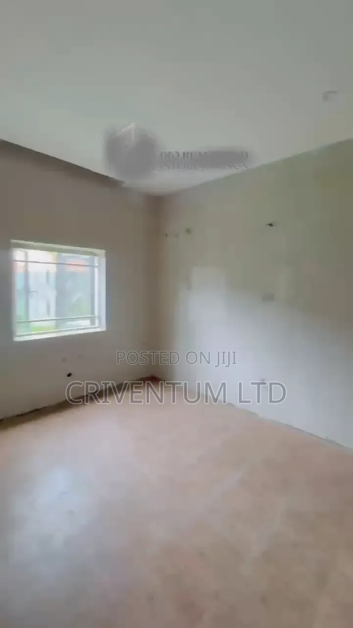 4bdrm Duplex in Durumi for sale