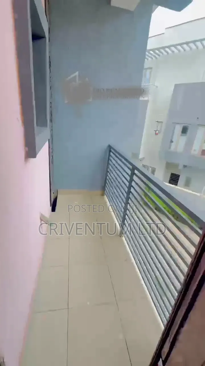 4bdrm Duplex in Durumi for sale