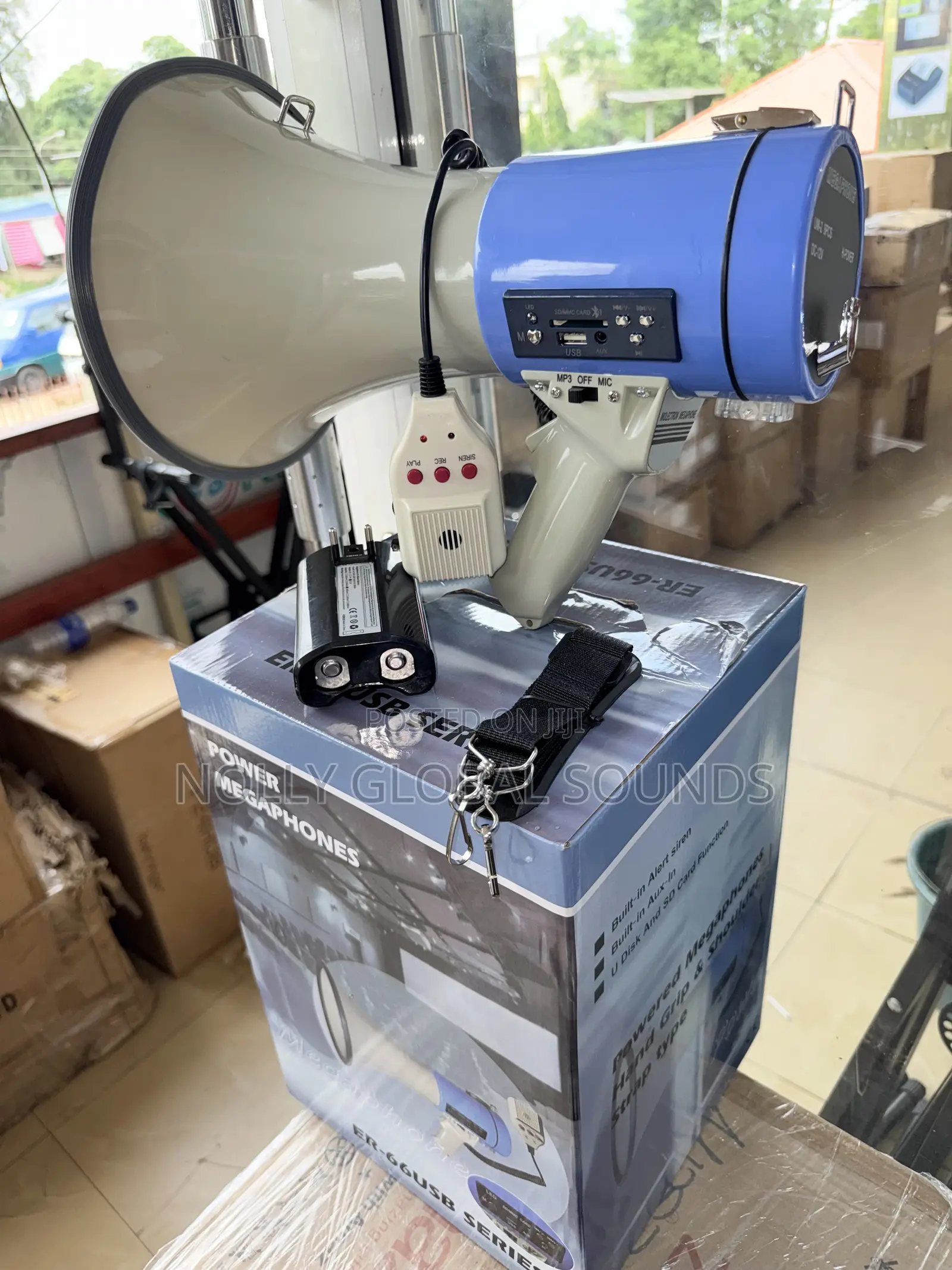 Handheld Outdoor Professional Megaphone With Rechargeable Battery(50w)