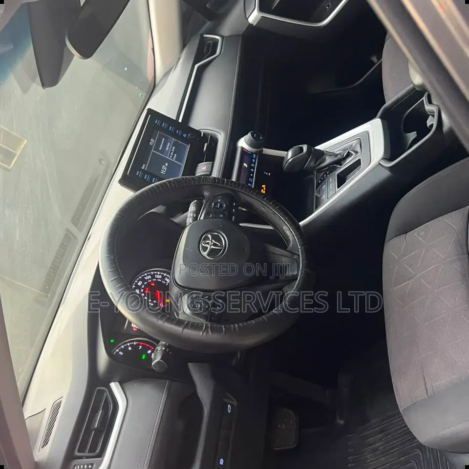 Toyota RAV4 2020 Gray