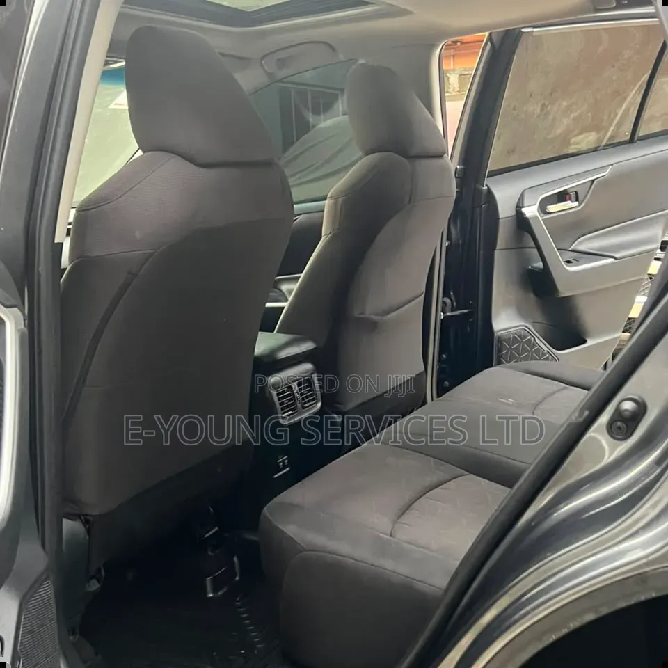 Toyota RAV4 2020 Gray