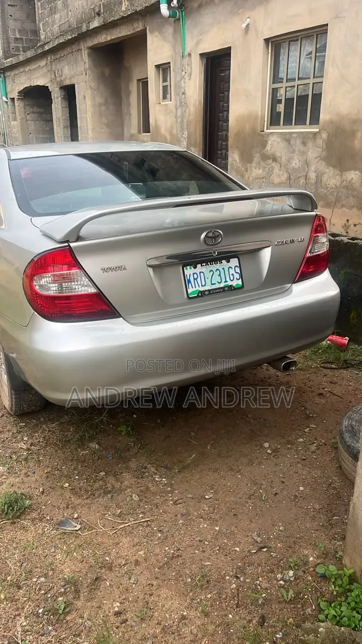 Toyota Camry 2004 Silver
