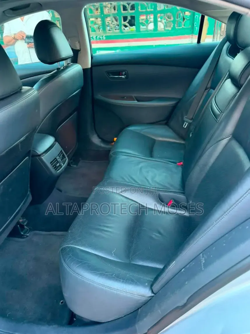 Lexus ES 2012 Silver