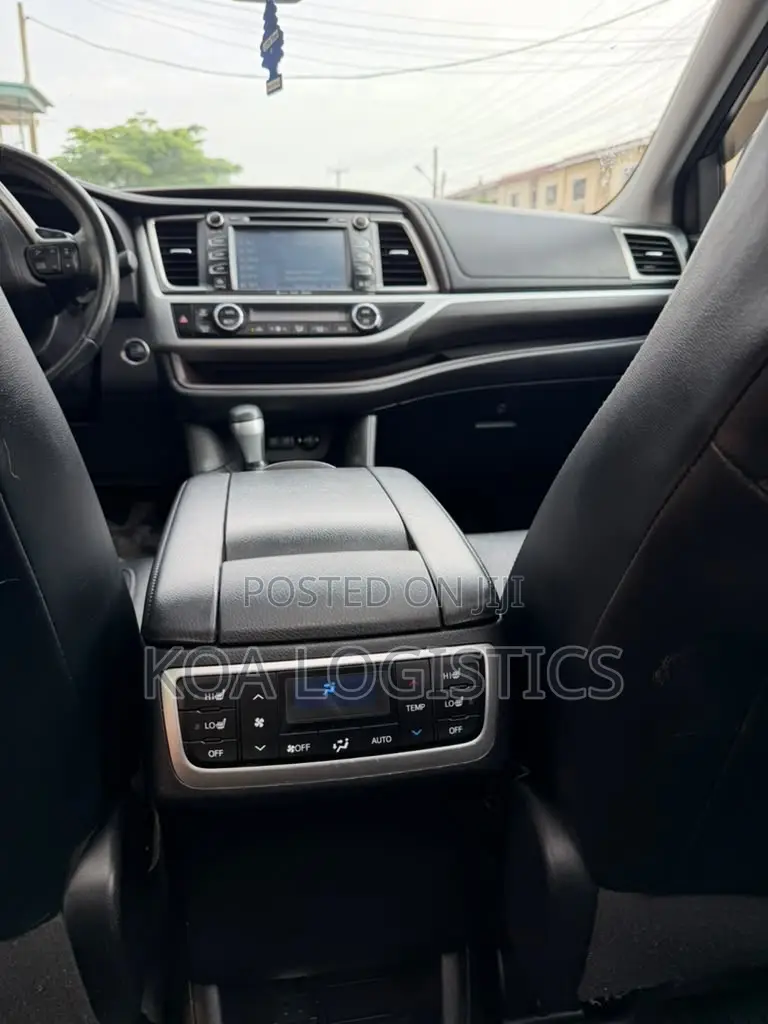 Toyota Highlander Limited Platinum 4x4 V6 (3.5L 6cyl 8A) 2018 White