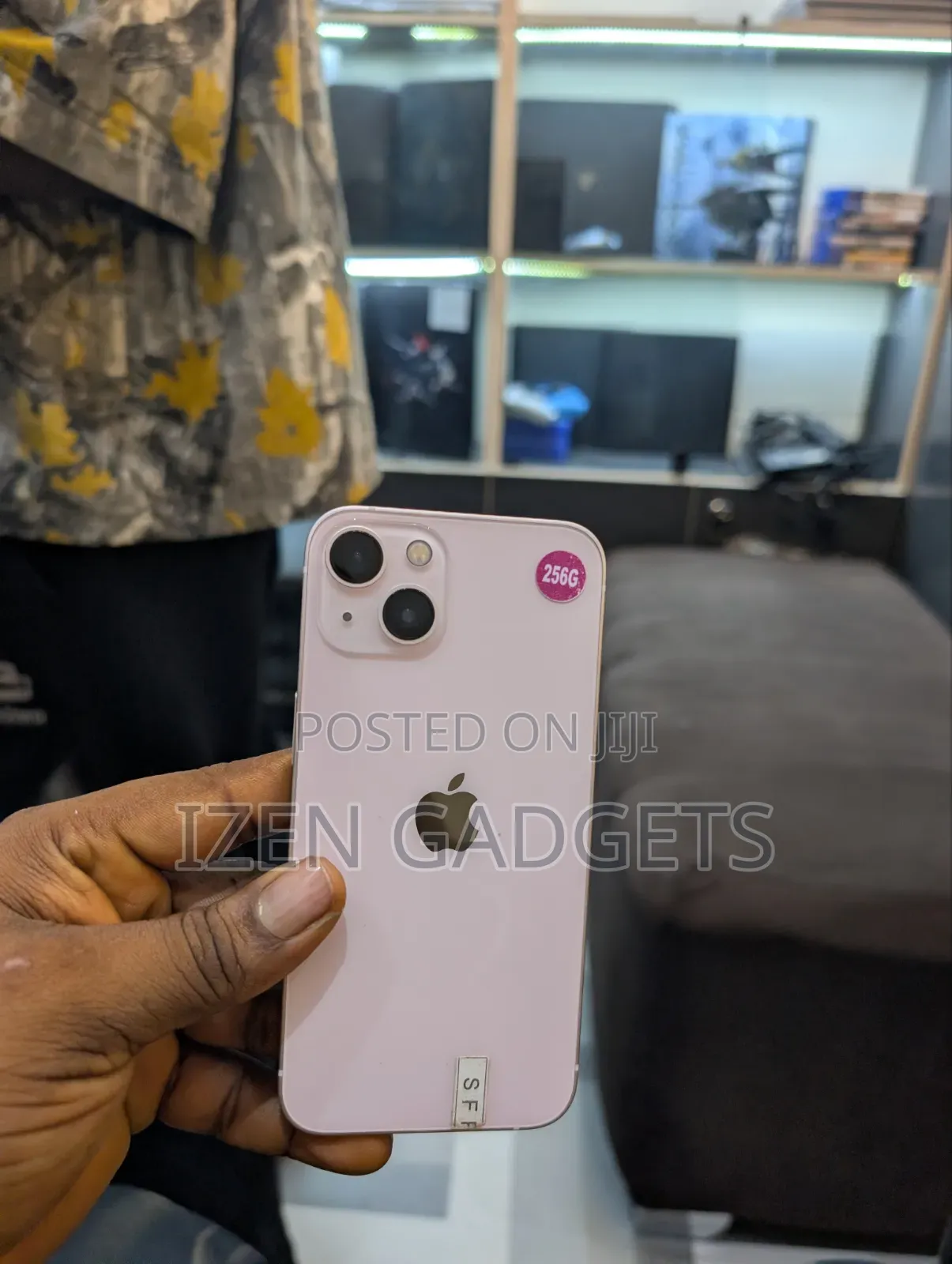 Apple iPhone 13 256 GB Pink