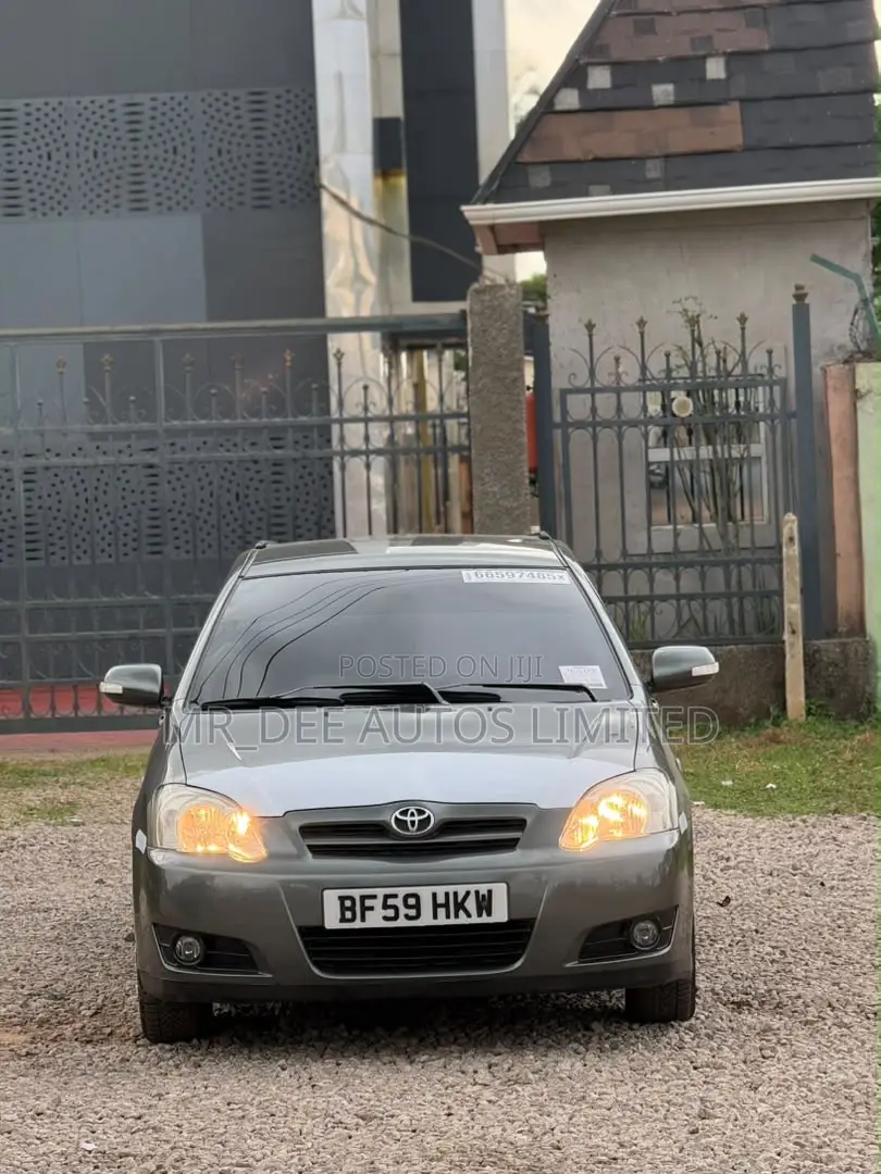 Toyota Corolla 2006 Gray