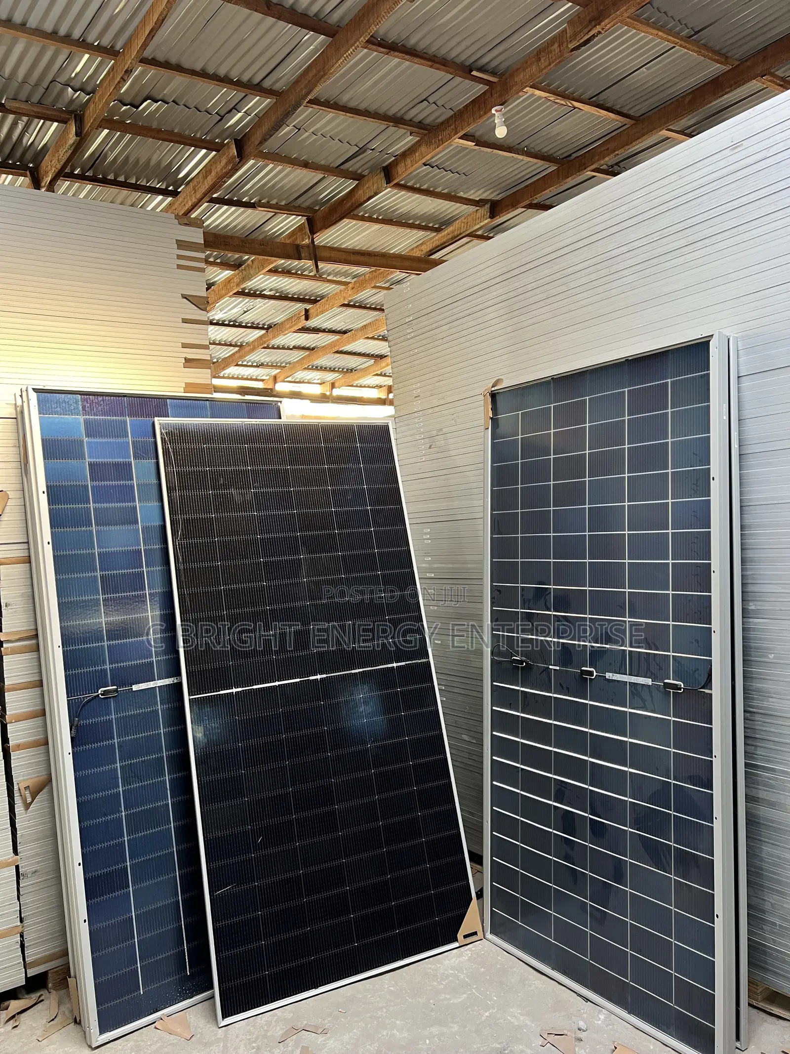 620w Jinko N-Type Bifacial Solar Panel – Original