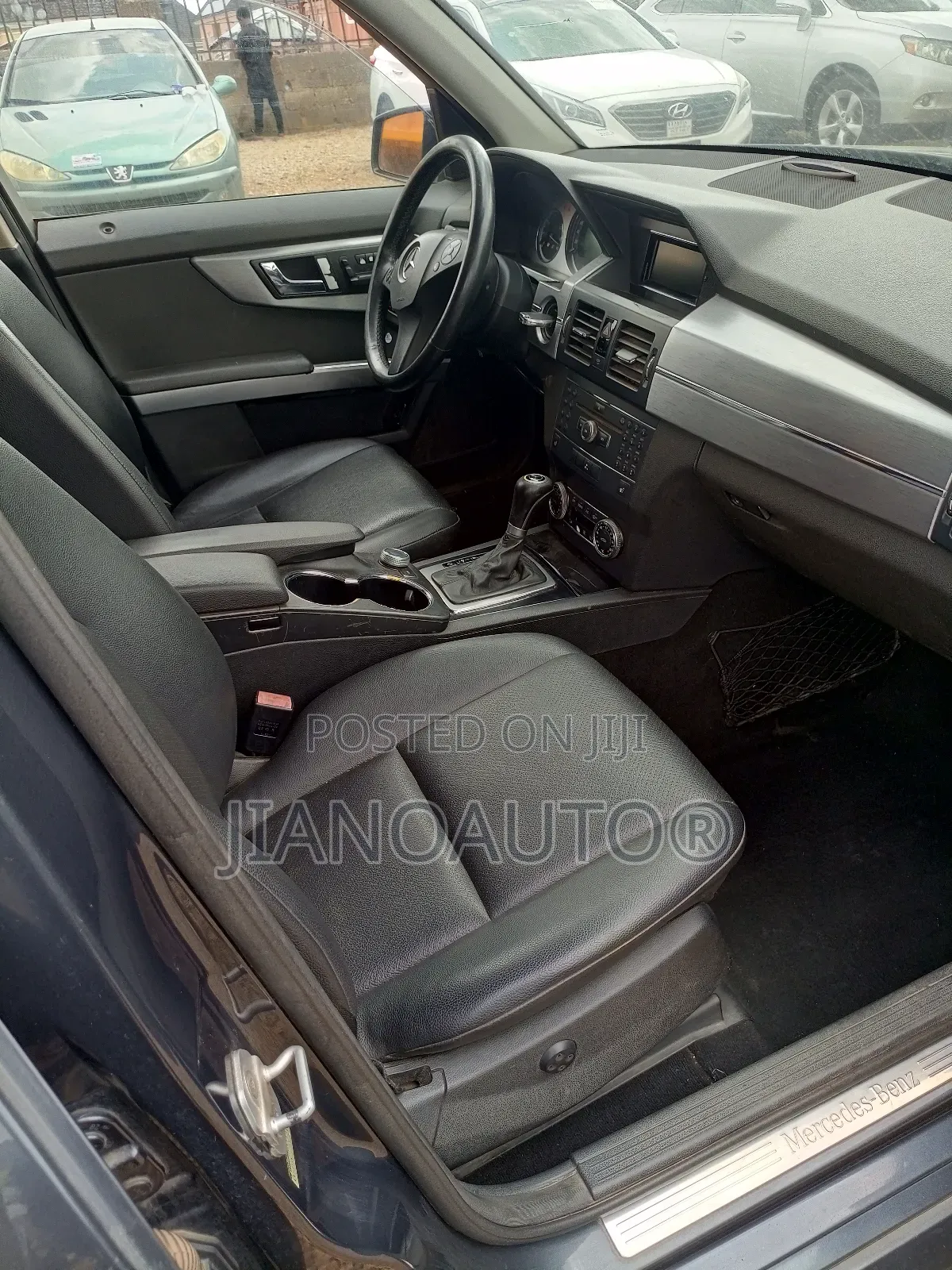 Mercedes-Benz GLK-Class 2010 Gray