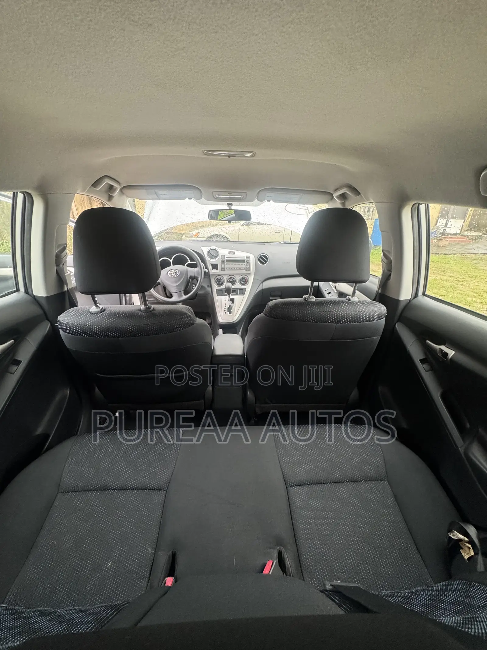 Toyota Matrix Hatchback FWD (1.8L 4cyl 5M) 2009 Silver