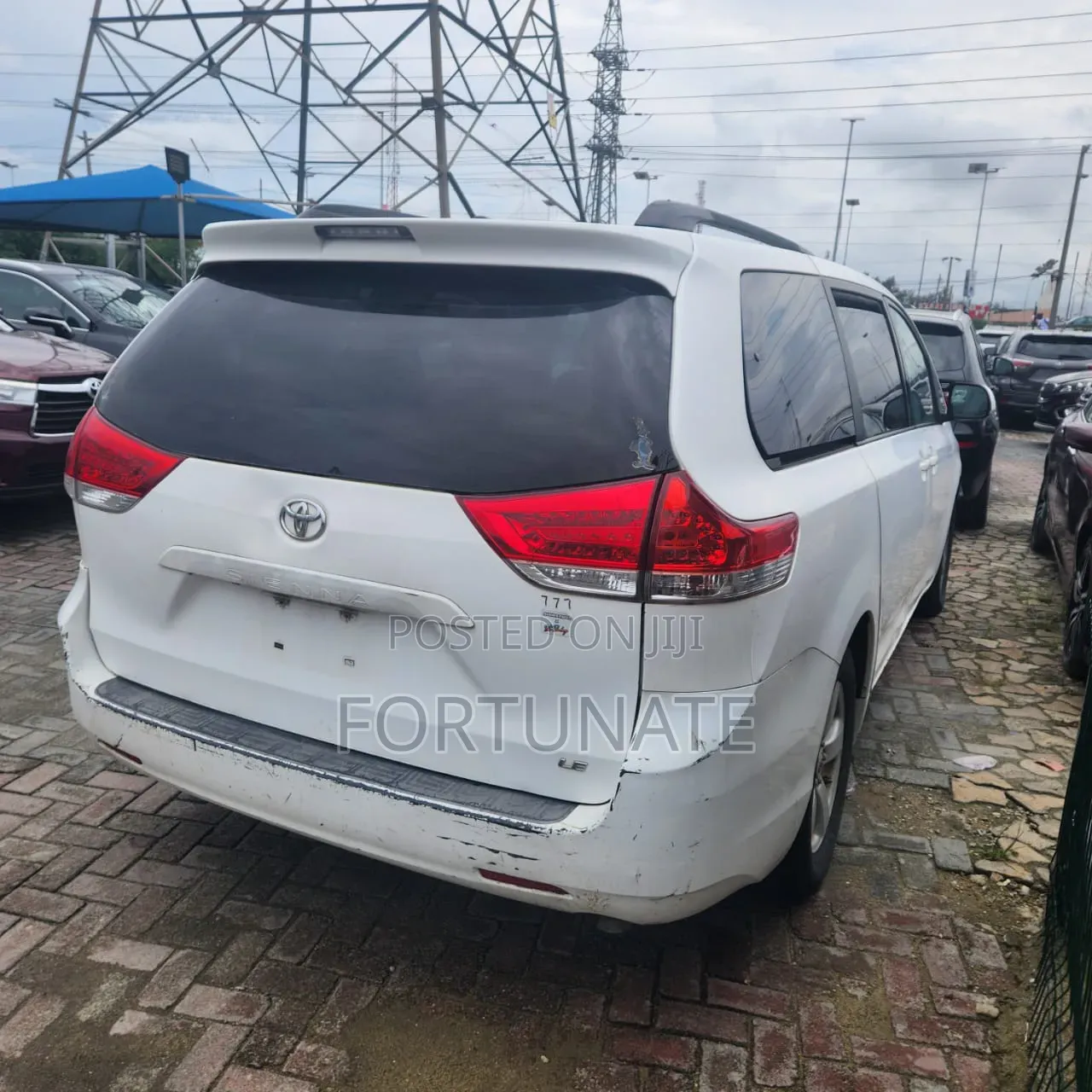 Toyota Sienna 2010 White