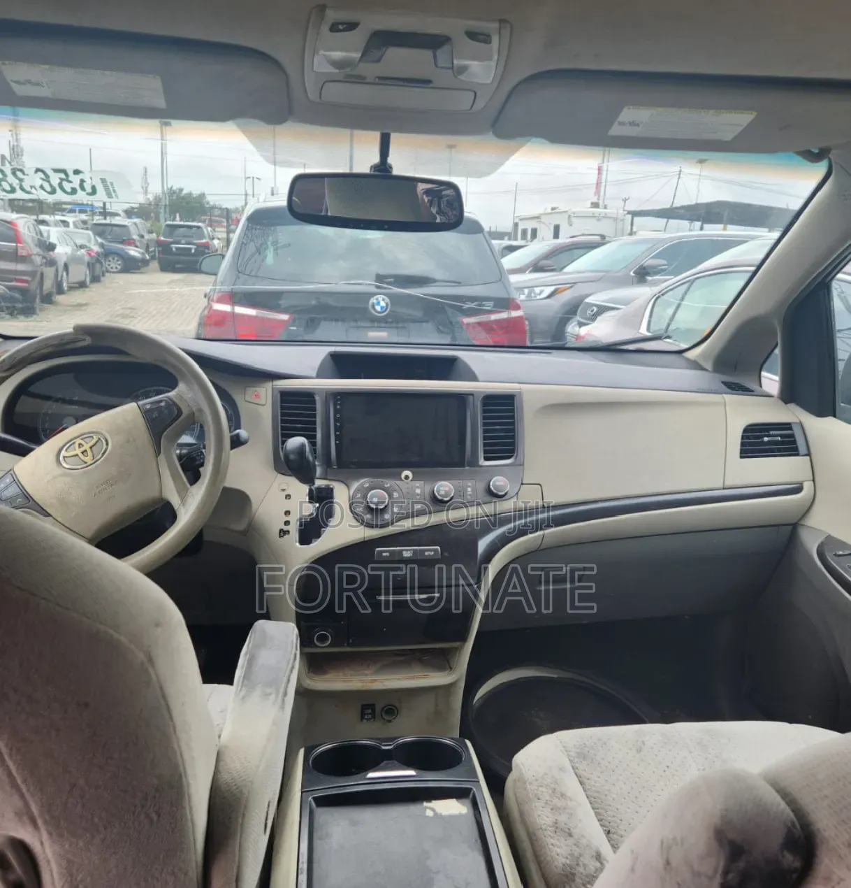 Toyota Sienna 2010 White