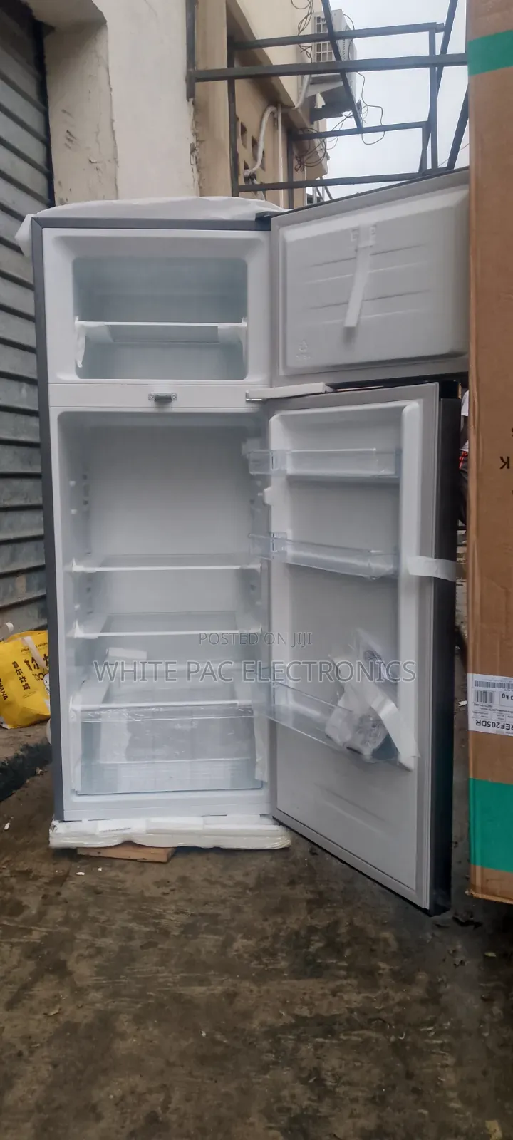 Hisense 205 Litre Double Door Fridge / Freezer >Super Fast Cooling