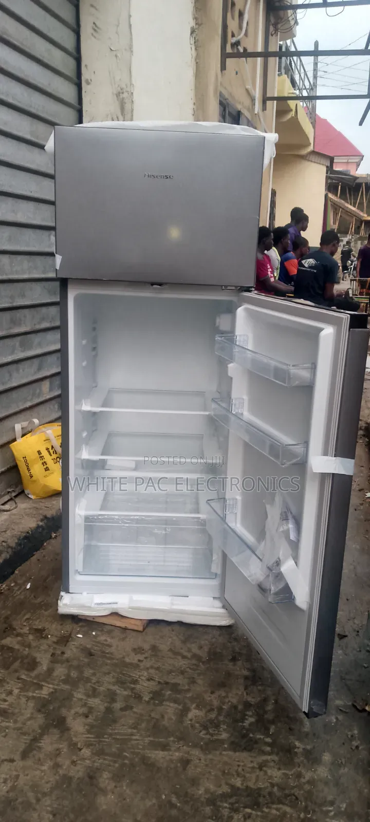 Hisense 205 Litre Double Door Fridge / Freezer >Super Fast Cooling