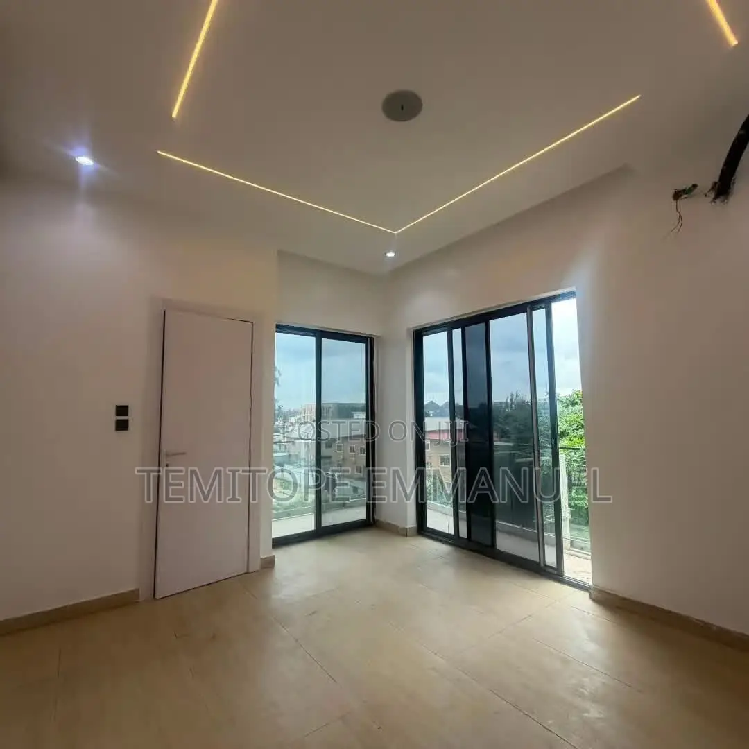 Furnished 3bdrm Apartment in Ikeja GRA for sale