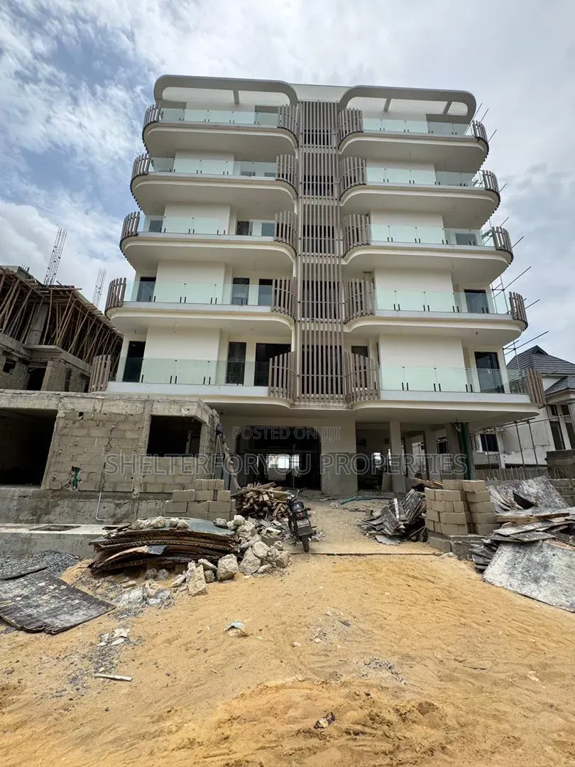 2bdrm Apartment in Lekki Phase 1 for sale