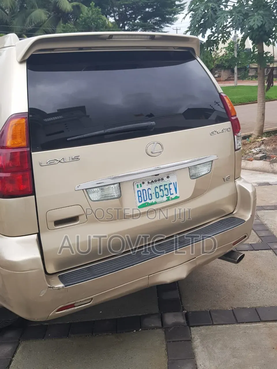 Lexus GX 470 Sport Utility 2005 Gold