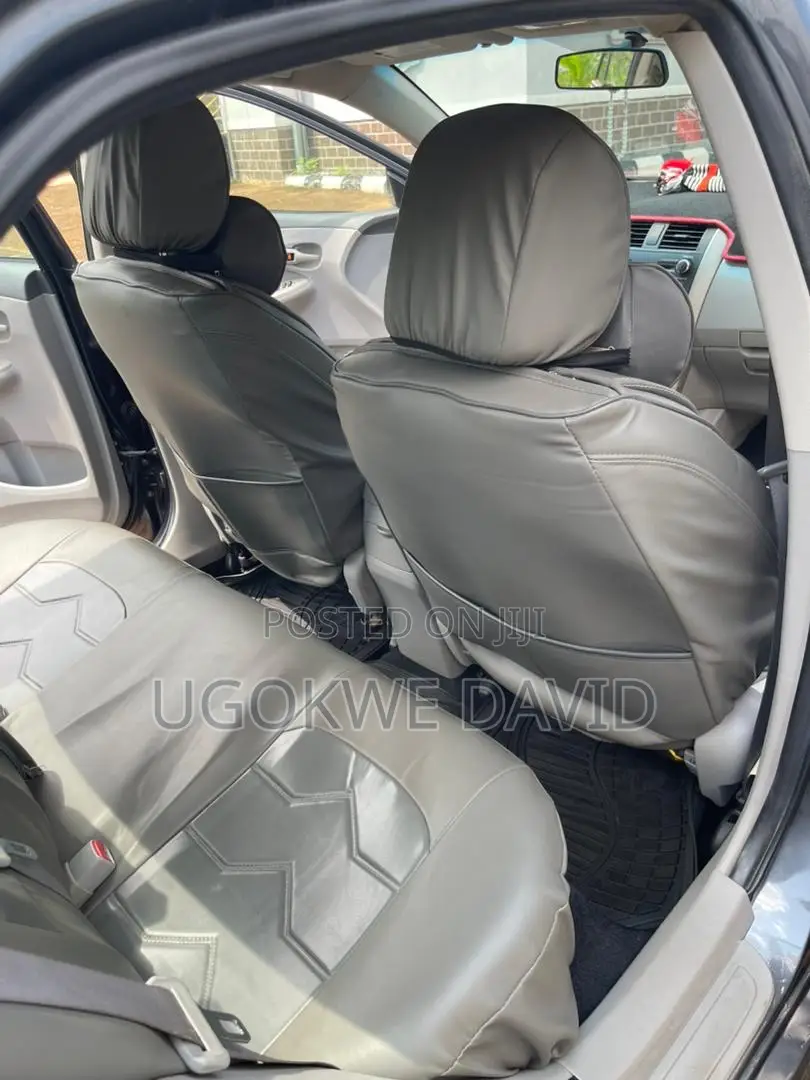 Toyota Corolla 2011 Gray