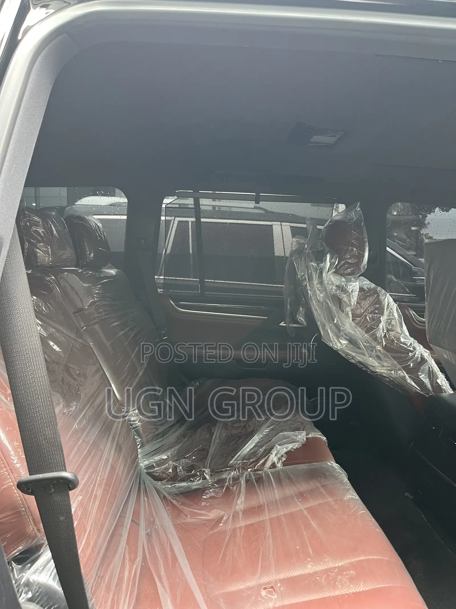 Lexus LX 570 (5 seats) AWD 2019 Black