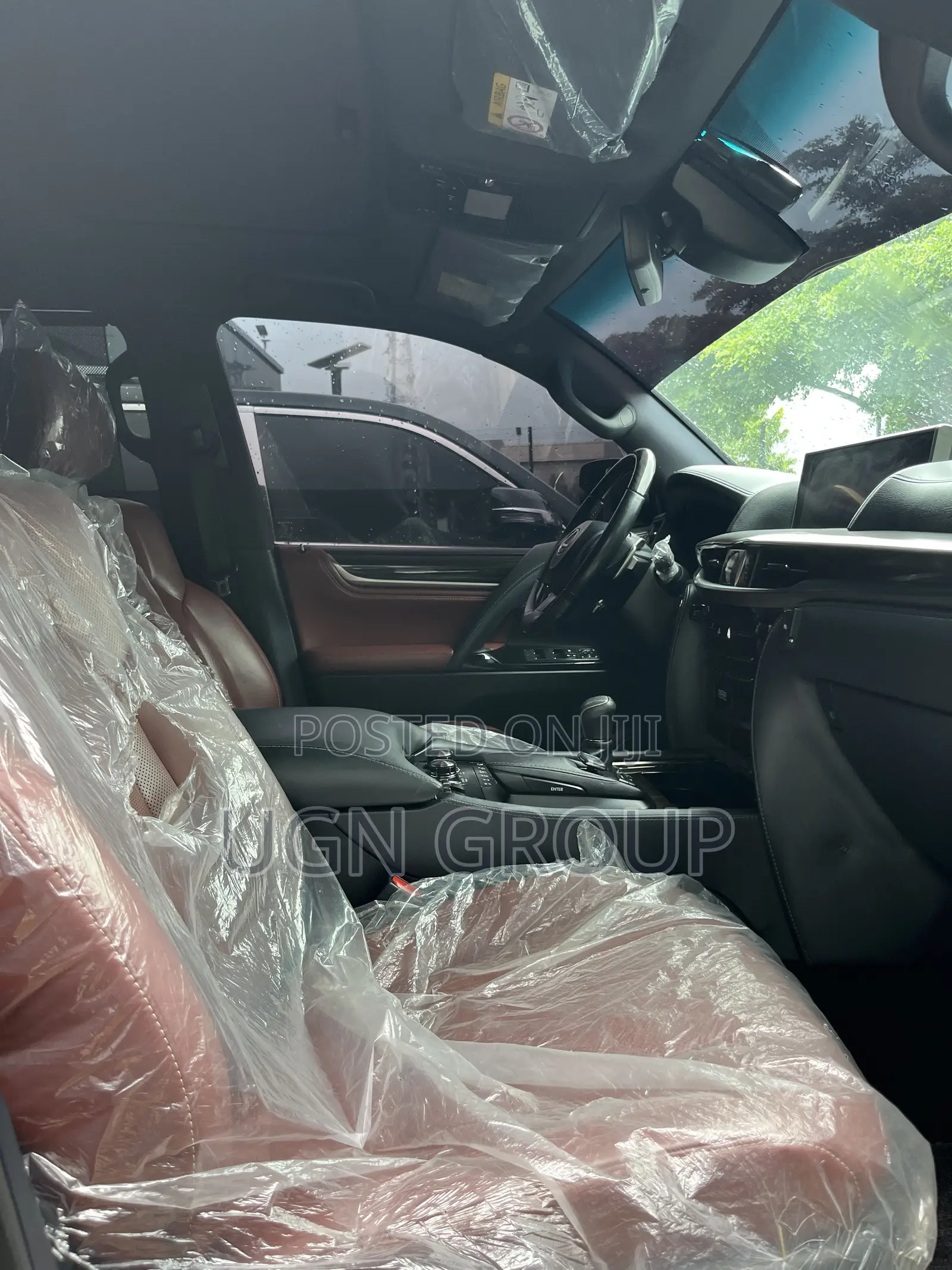 Lexus LX 570 (5 seats) AWD 2019 Black