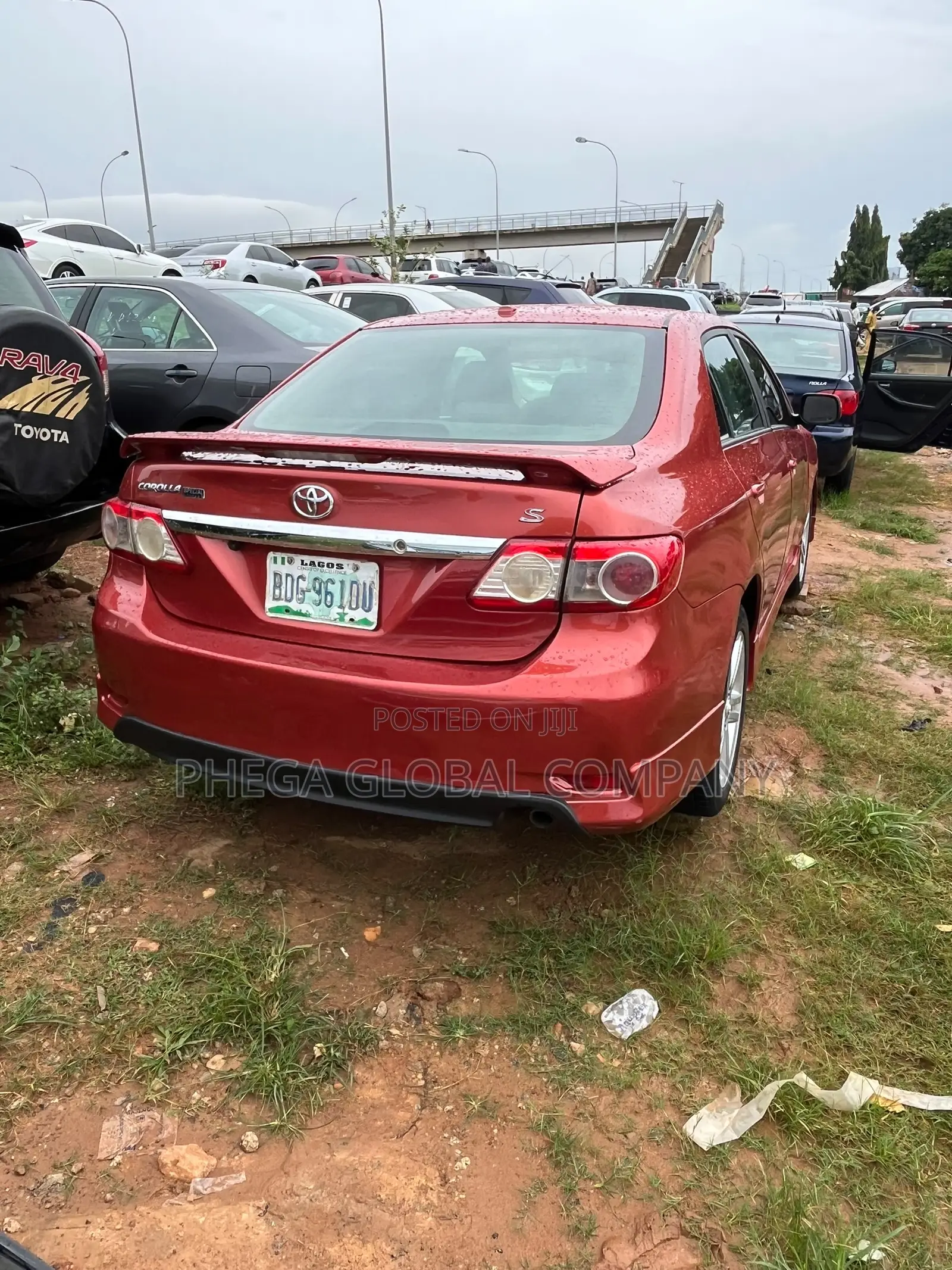 Toyota Corolla S 4dr Sedan (1.8L 4cyl 4A) 2013 Red