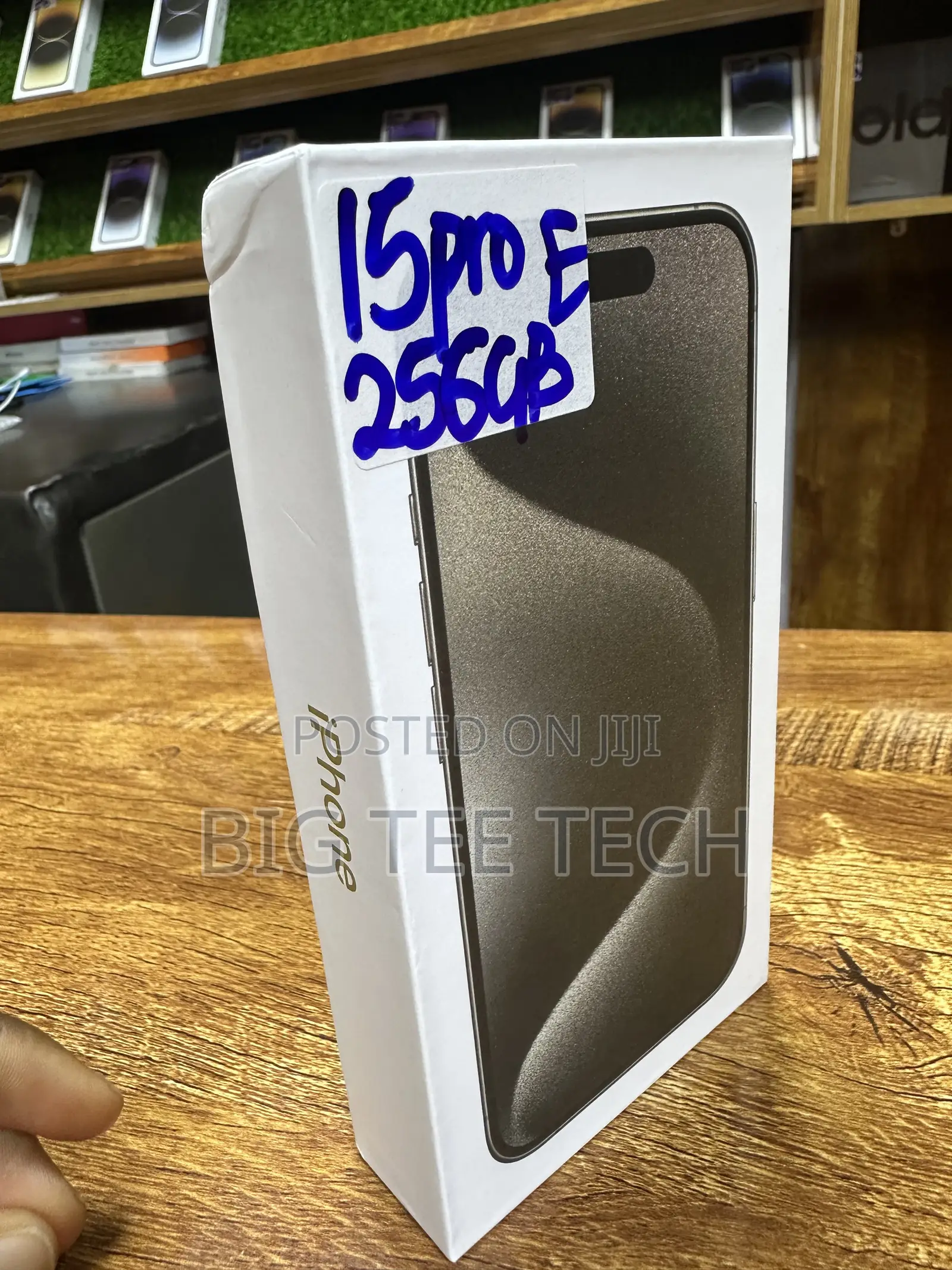 New Apple iPhone 15 Pro 256 GB Blue