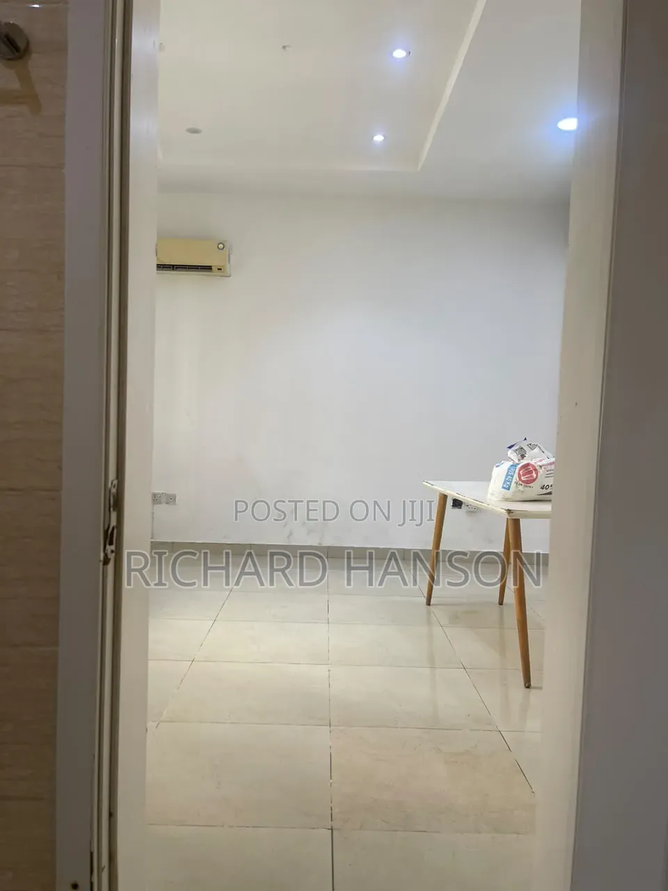 1bdrm Shared Apartment in Chevron (Shared for rent