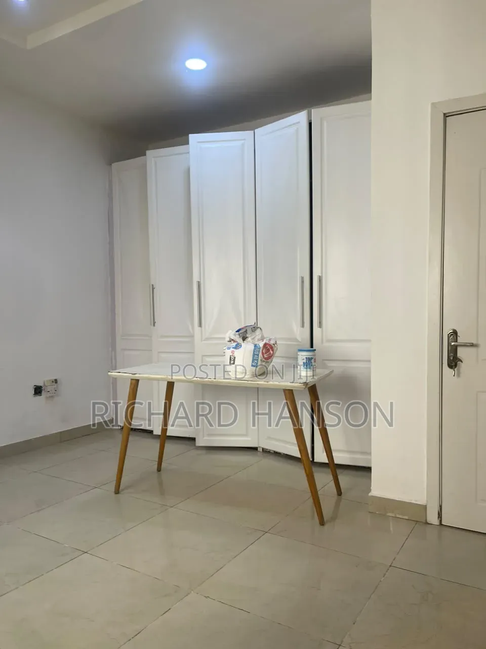 1bdrm Shared Apartment in Chevron (Shared for rent