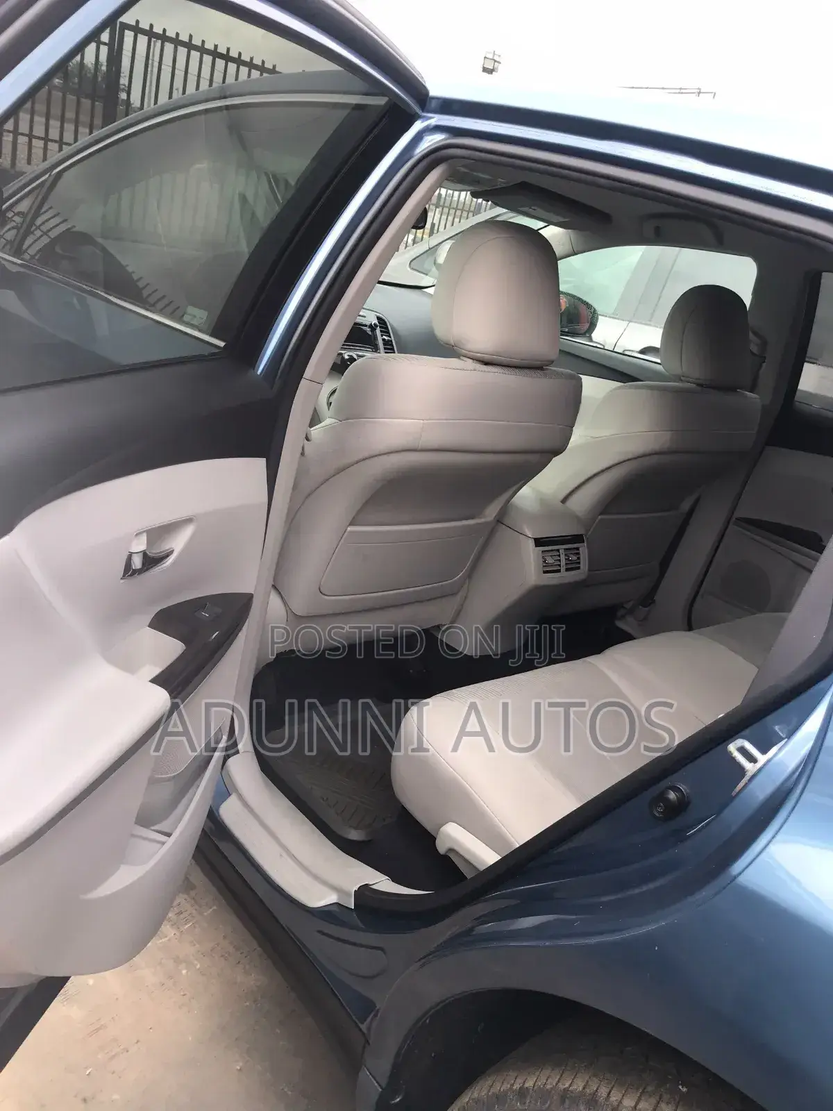 Toyota Venza 2010 Blue