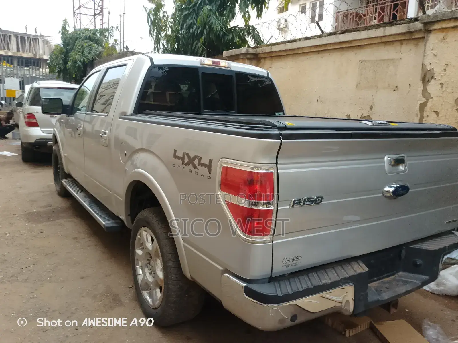 Retractable Tonneau Booth Cover for Ford F150
