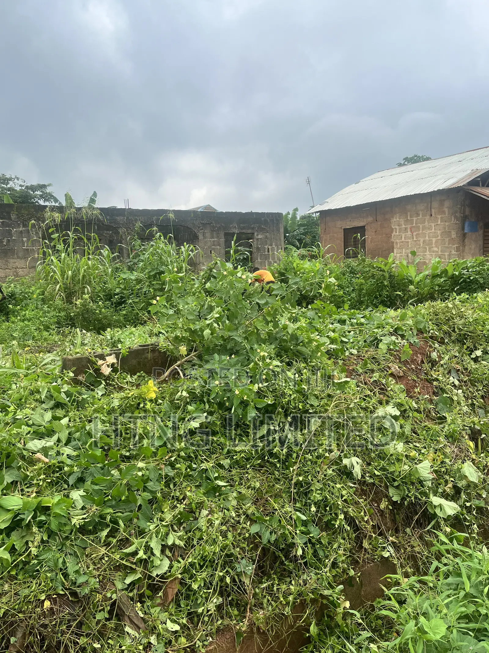 4bdrm Bungalow in Ilubirin, Isiu for sale
