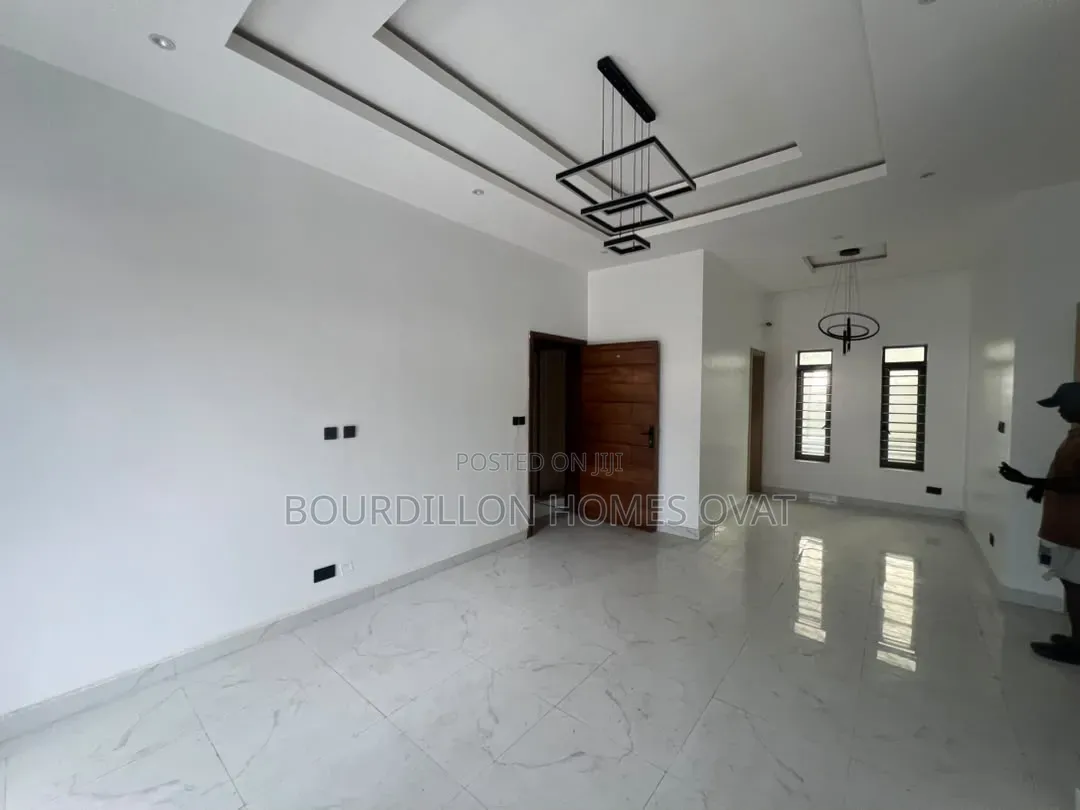 2bdrm Apartment in Abraham Adesanya Estate for sale