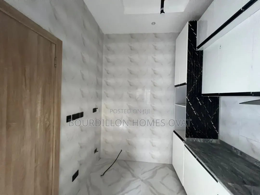 2bdrm Apartment in Abraham Adesanya Estate for sale