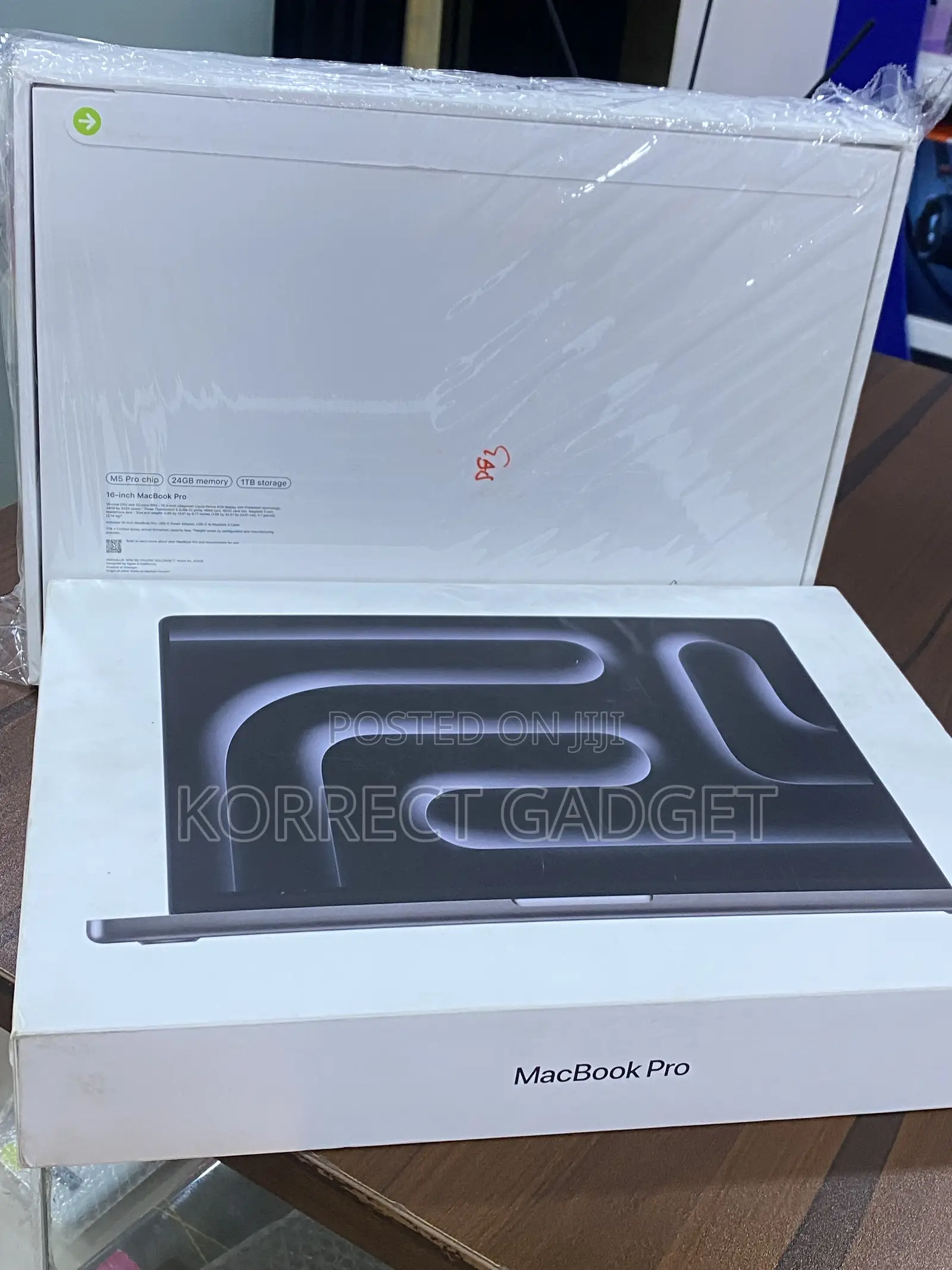 New Laptop Apple MacBook Pro 2026 M5 Pro 24GB Apple M5 Pro SSD 1T